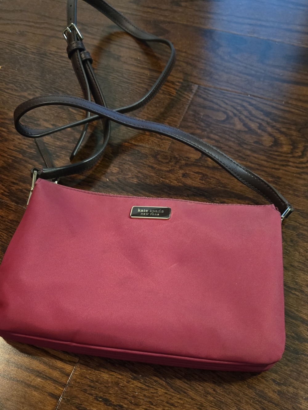 kate spade burgundy crossbody bag with dark brown strap